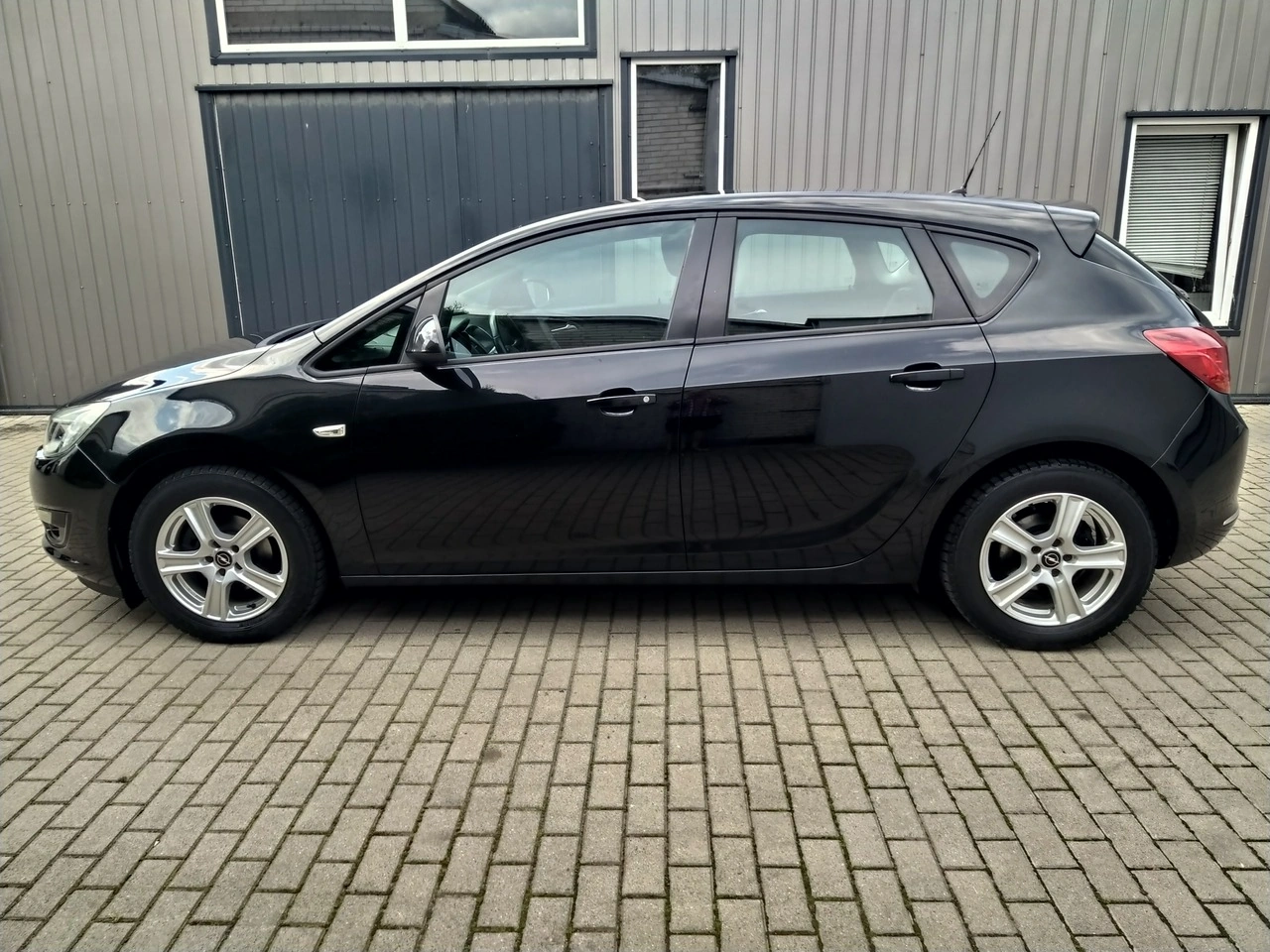 Opel Astra - Zdjęcie 3