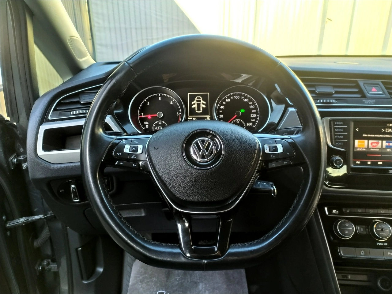 Volkswagen Touran - Zdjęcie 15