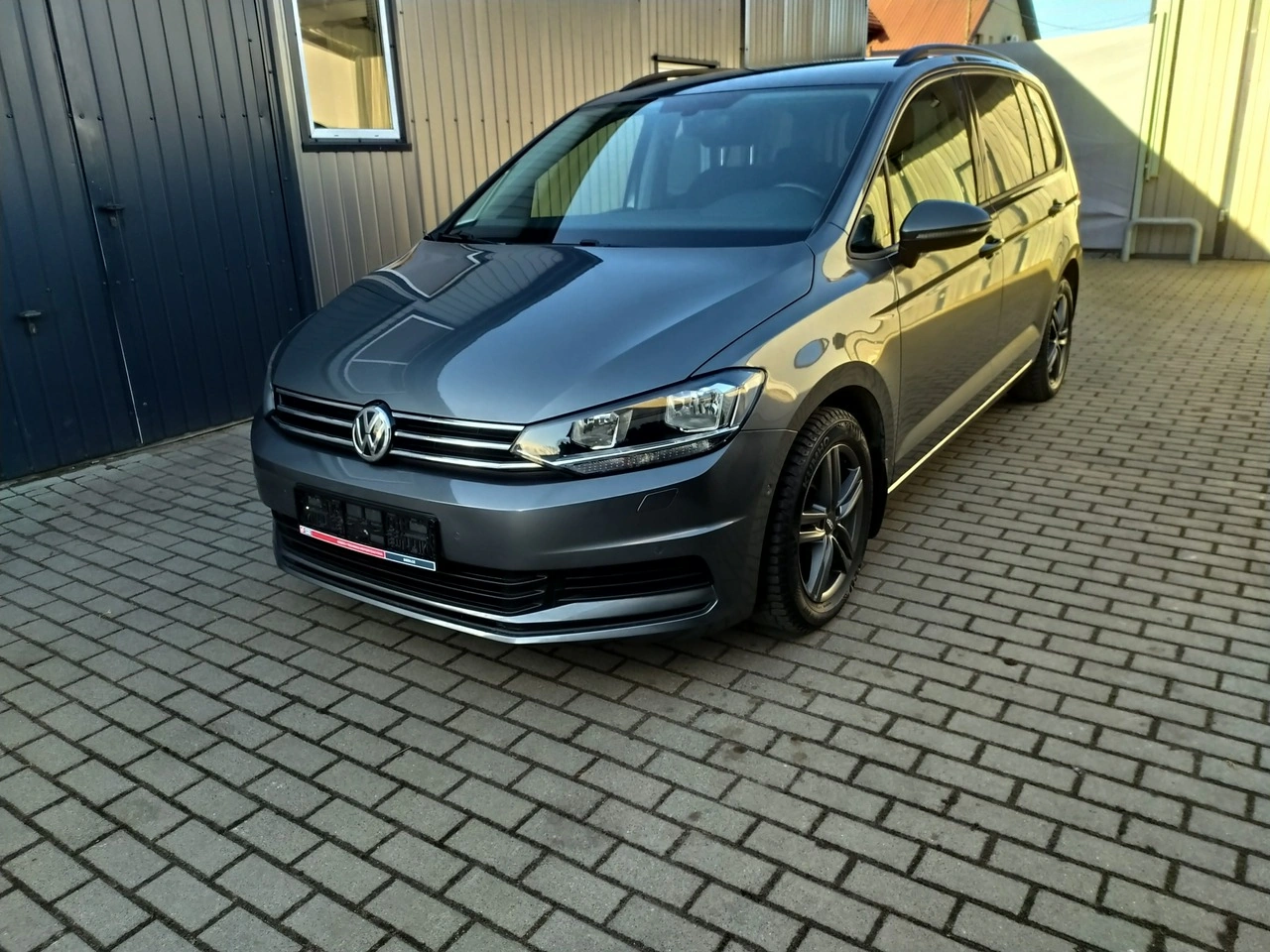 Volkswagen Touran - Zdjęcie 1