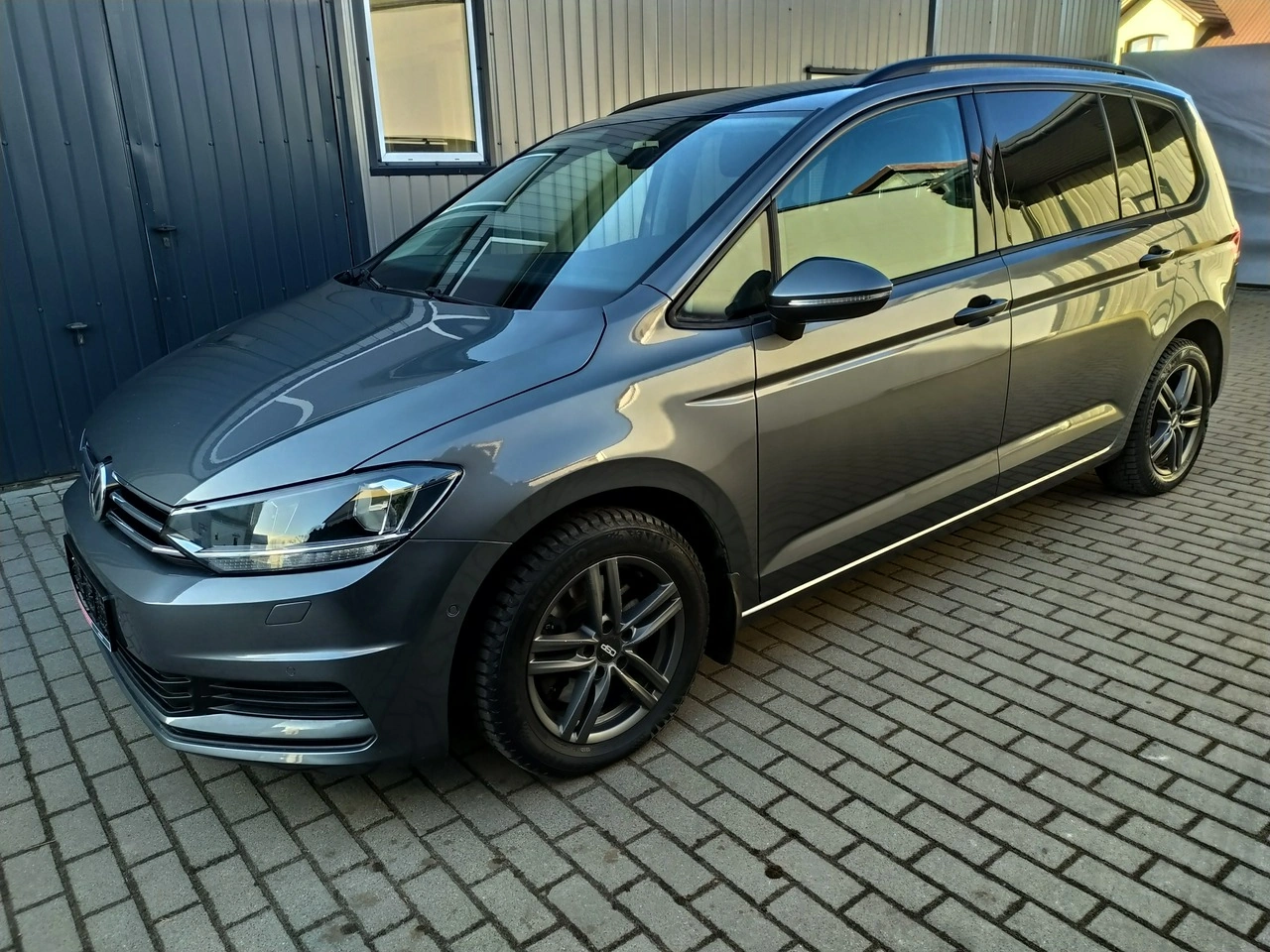 Volkswagen Touran - Zdjęcie 2