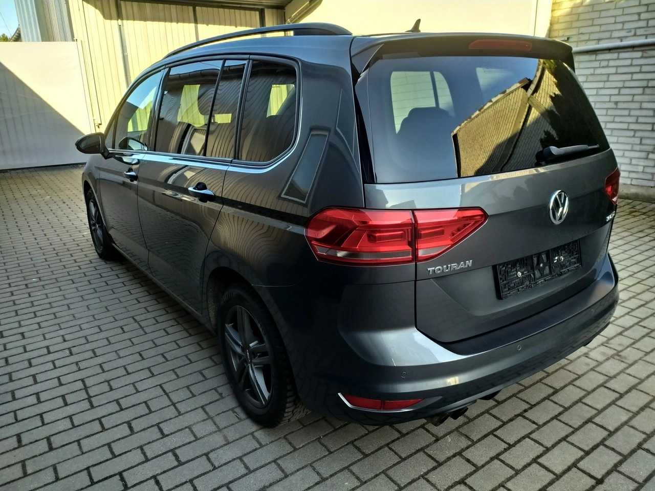 Volkswagen Touran - Zdjęcie 4