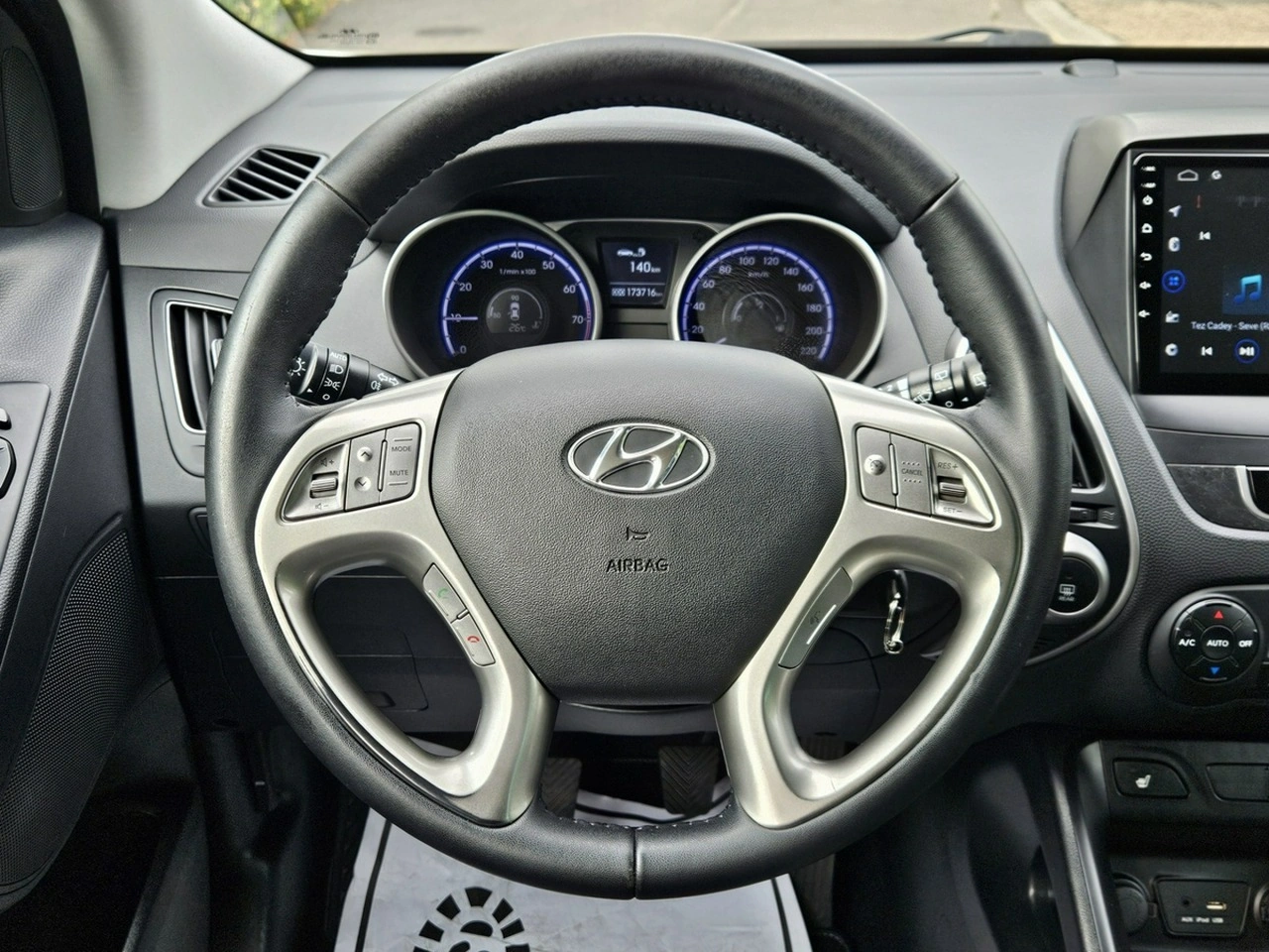 Hyundai ix35 - Zdjęcie 21