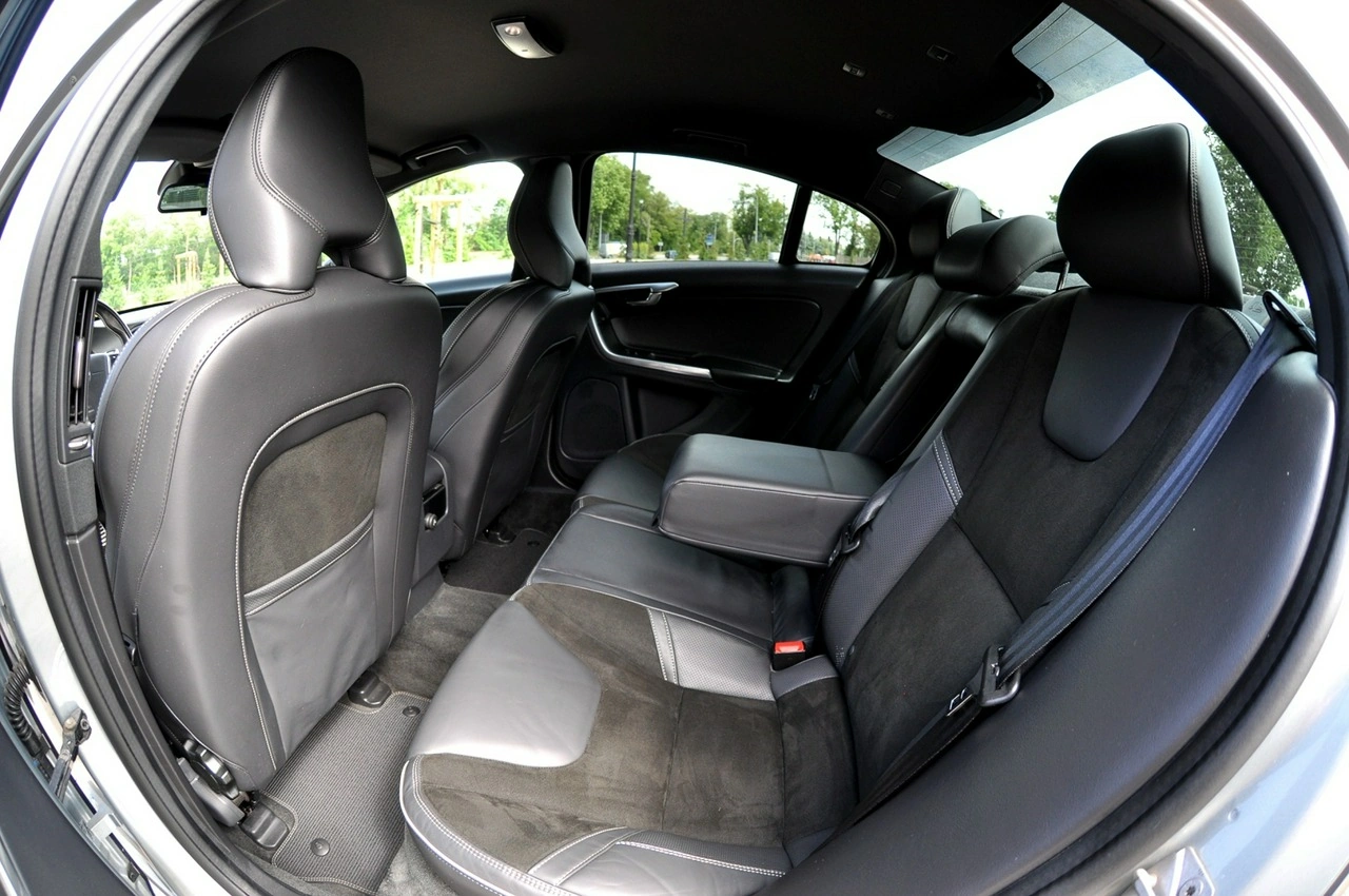 Volvo S60 - Zdjęcie 9