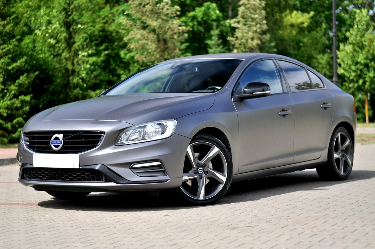 Volvo S60 - Główne zdjęcie