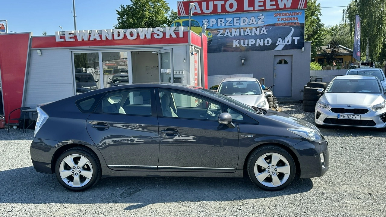 Toyota Prius+ - Zdjęcie 9