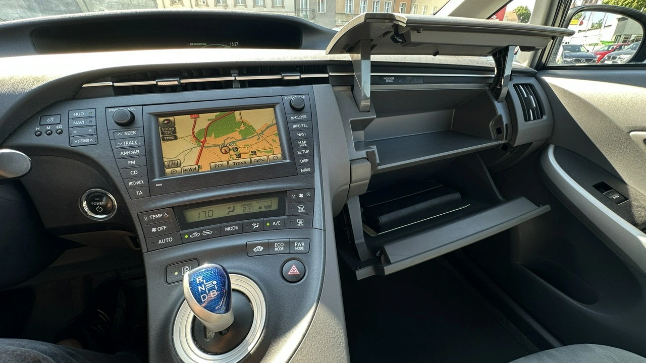 Toyota Prius+ - Zdjęcie 31