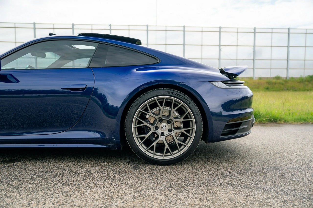 Porsche 911 - Zdjęcie 11