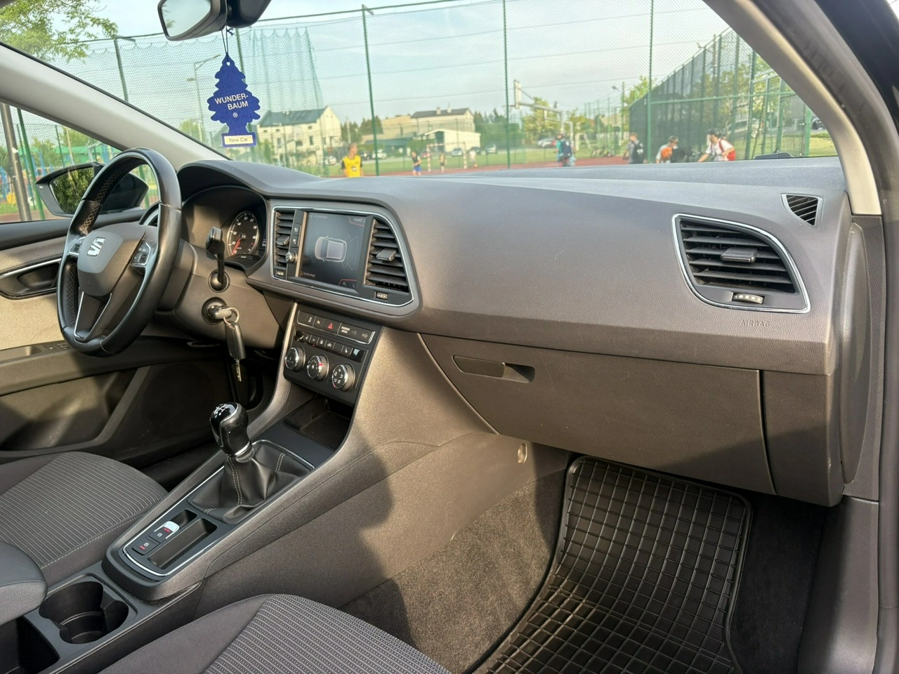 Seat Leon - Zdjęcie 12