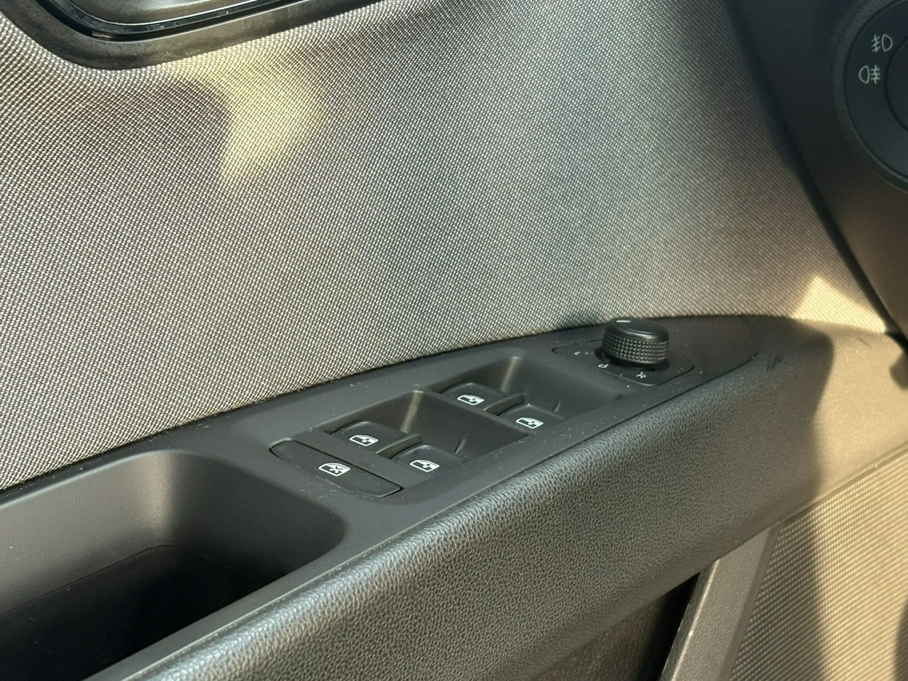 Seat Leon - Zdjęcie 17