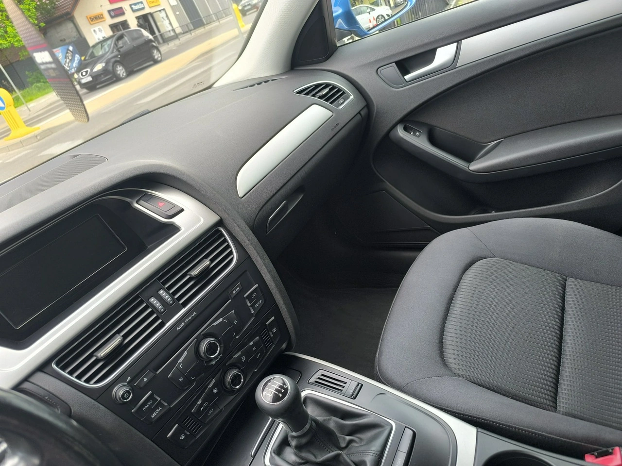 Audi A4 - Zdjęcie 14