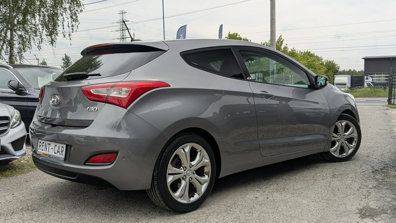 Hyundai i30 - Zdjęcie 11