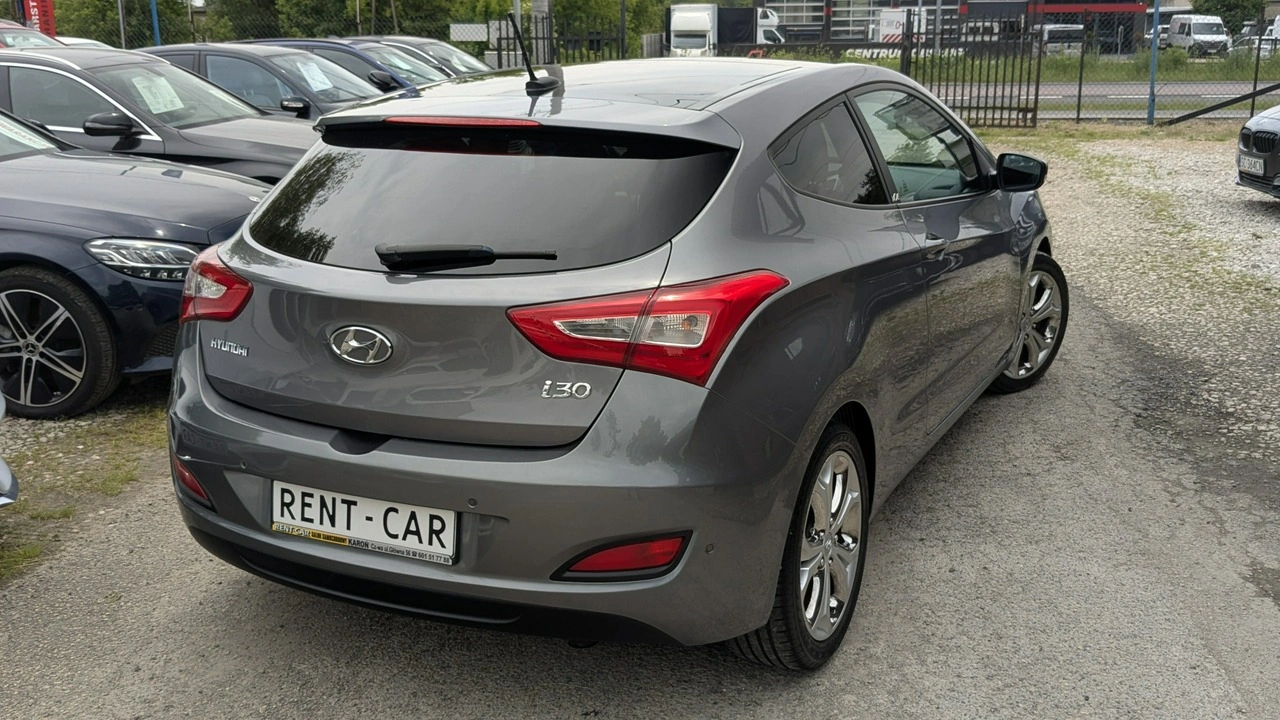 Hyundai i30 - Zdjęcie 12