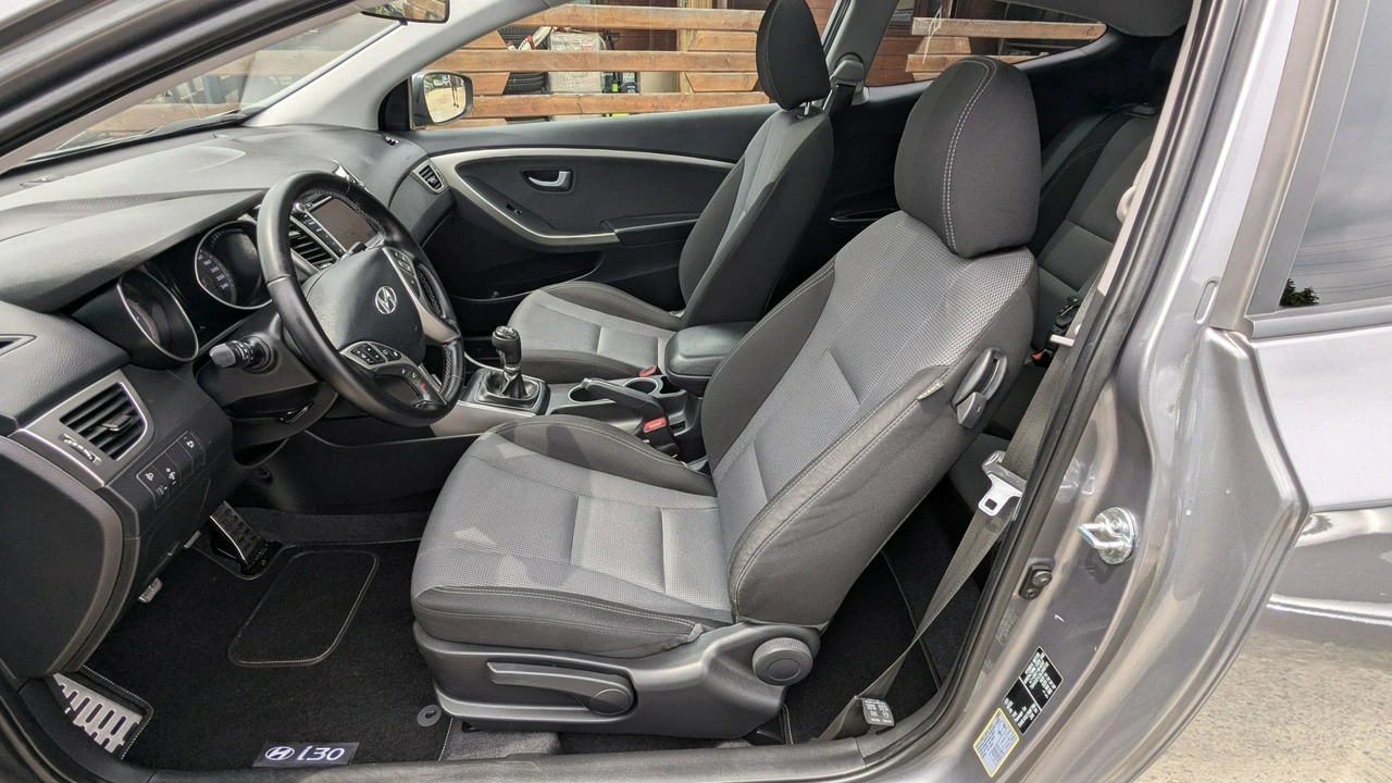 Hyundai i30 - Zdjęcie 14