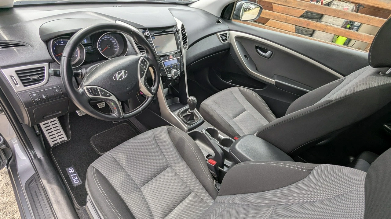 Hyundai i30 - Zdjęcie 15