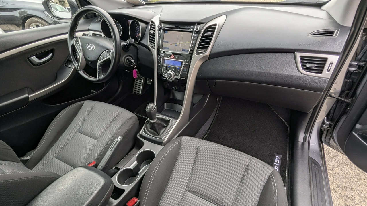 Hyundai i30 - Zdjęcie 20