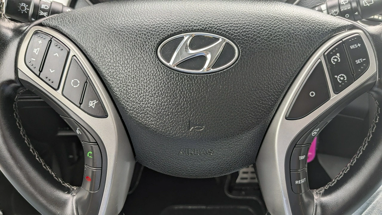 Hyundai i30 - Zdjęcie 25