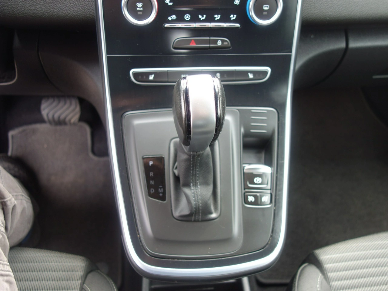 Renault Scenic - Zdjęcie 22