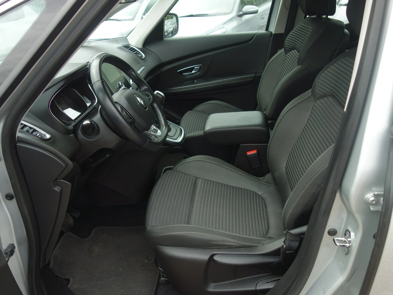 Renault Scenic - Zdjęcie 6