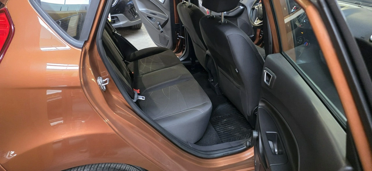 Ford Fiesta - Zdjęcie 11