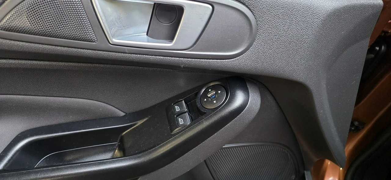 Ford Fiesta - Zdjęcie 13