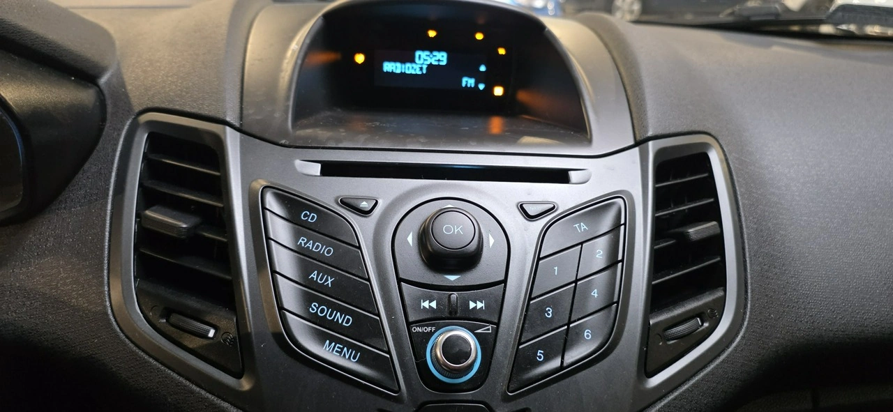 Ford Fiesta - Zdjęcie 16