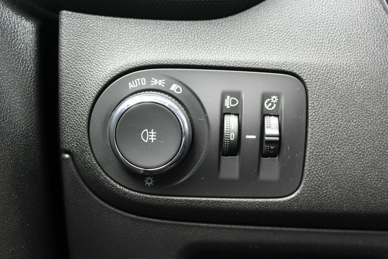 Opel Crossland - Zdjęcie 23