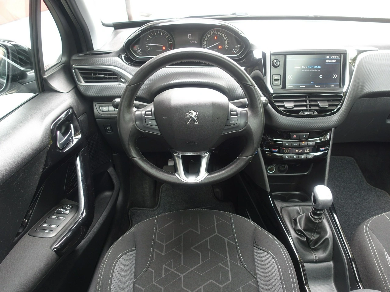 Peugeot 2008 - Zdjęcie 10