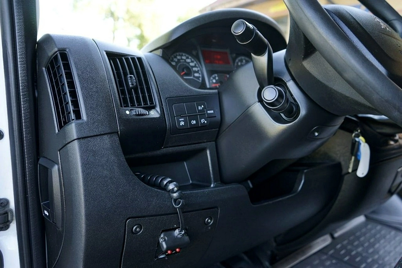 Peugeot Boxer - Zdjęcie 16