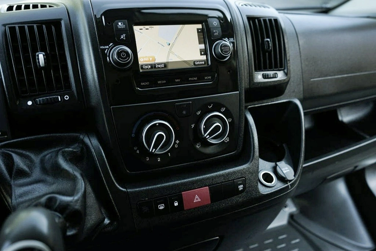 Peugeot Boxer - Zdjęcie 19