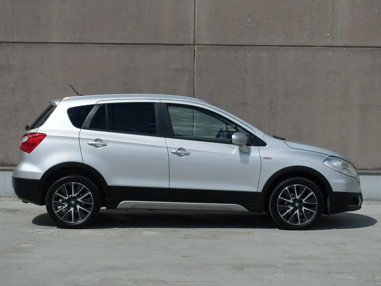 Suzuki SX4 S-Cross - Zdjęcie 2