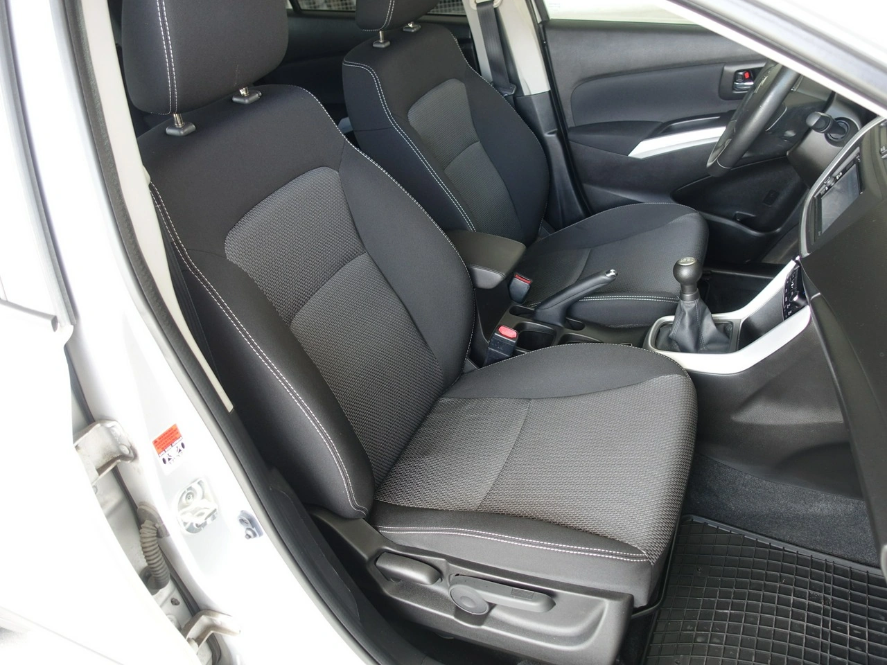 Suzuki SX4 S-Cross - Zdjęcie 19