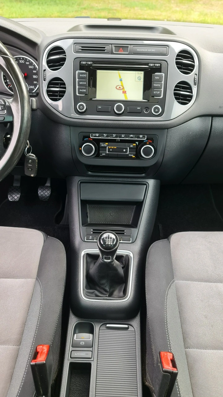Volkswagen Tiguan - Zdjęcie 18