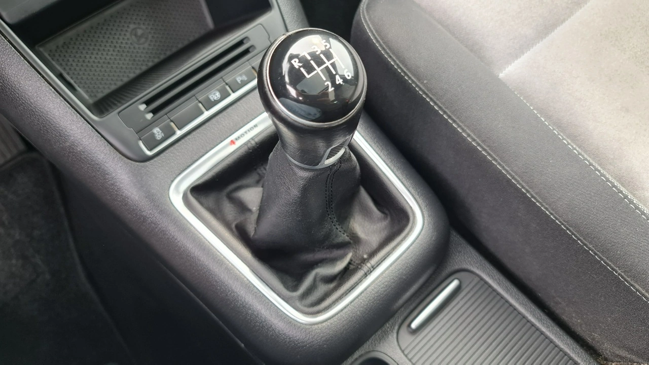 Volkswagen Tiguan - Zdjęcie 22