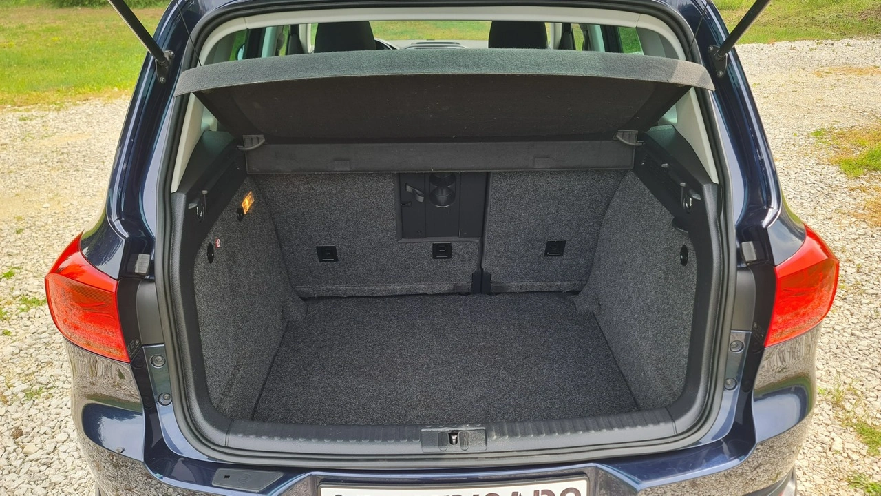 Volkswagen Tiguan - Zdjęcie 32