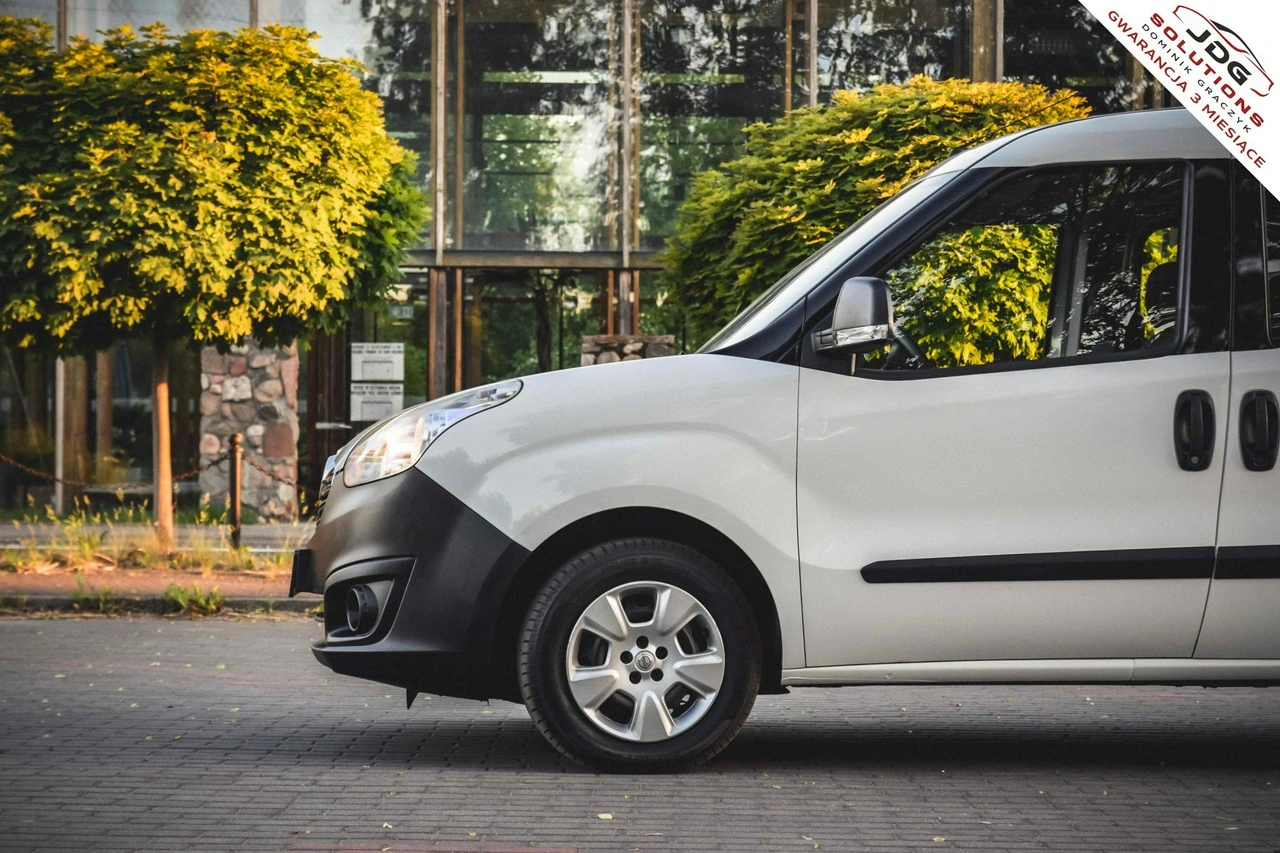 Opel Combo - Zdjęcie 9