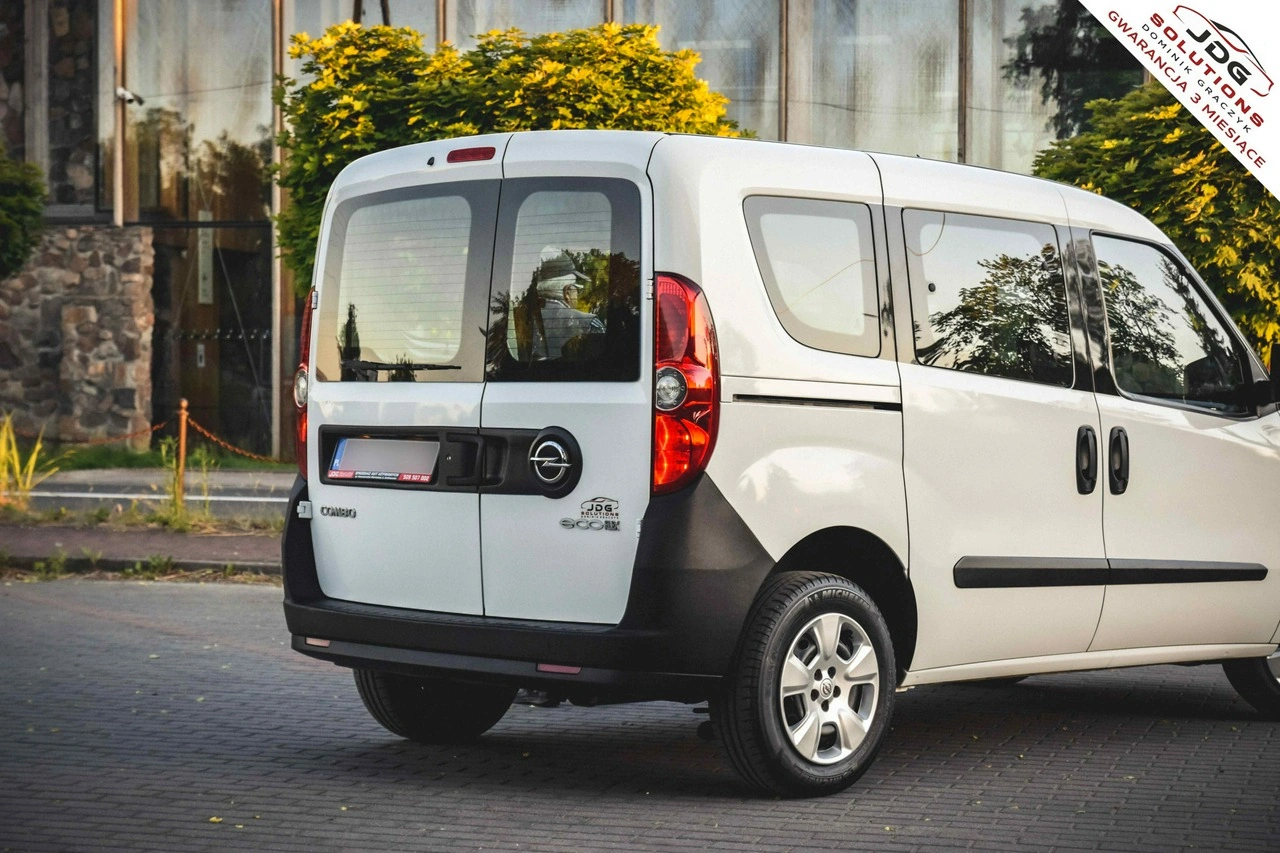 Opel Combo - Zdjęcie 11