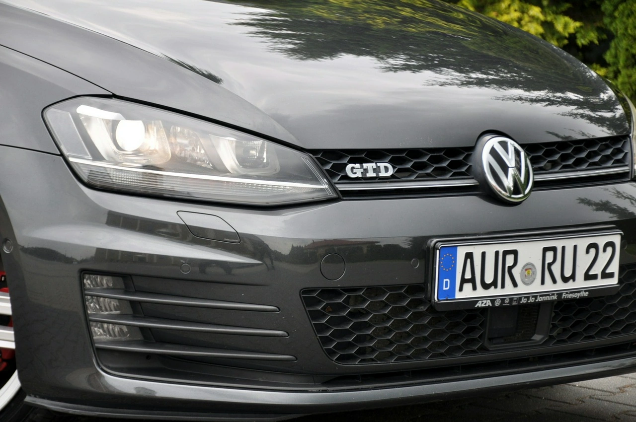 Volkswagen Golf - Zdjęcie 11