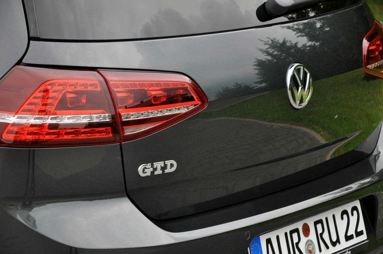Volkswagen Golf - Zdjęcie 15