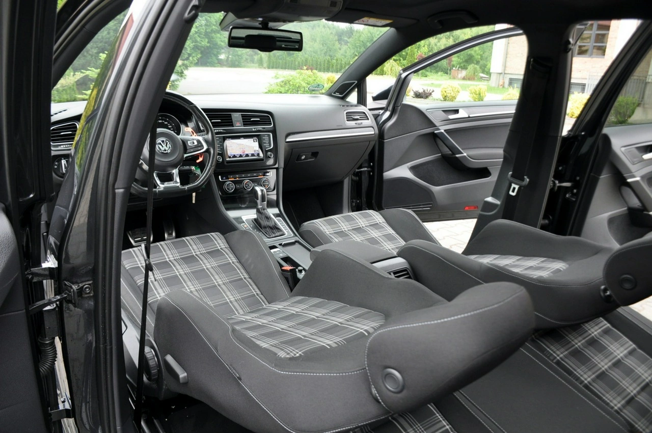 Volkswagen Golf - Zdjęcie 26