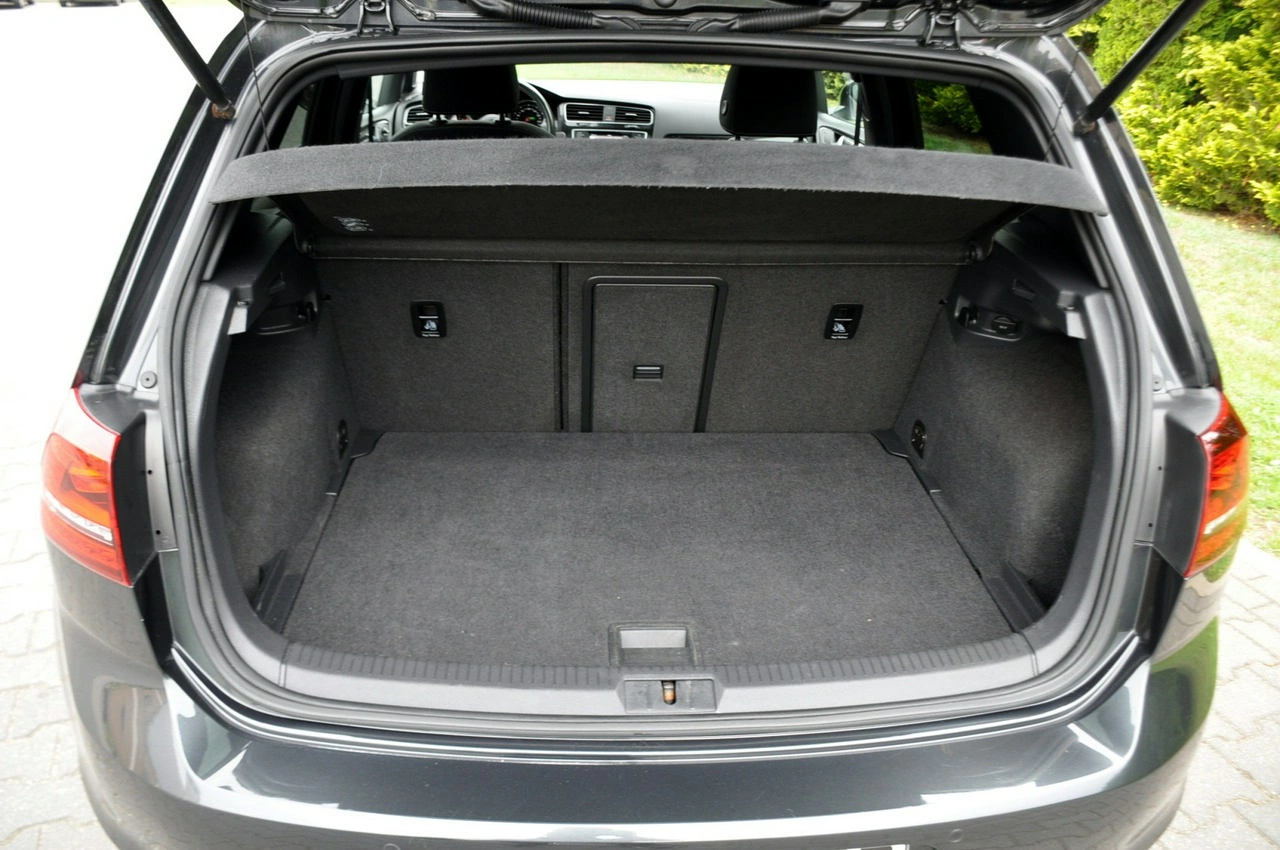Volkswagen Golf - Zdjęcie 37