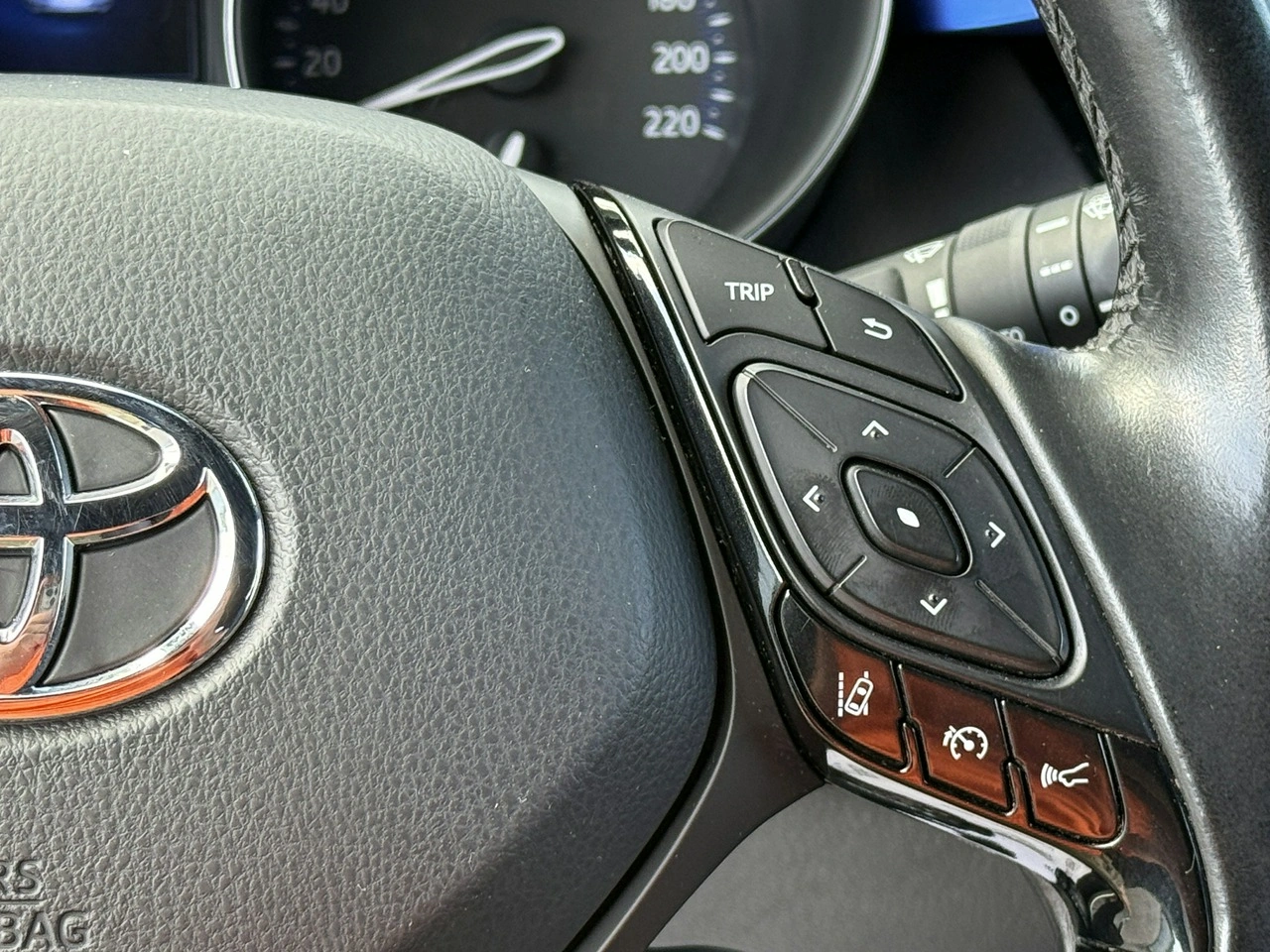 Toyota C-HR - Zdjęcie 13