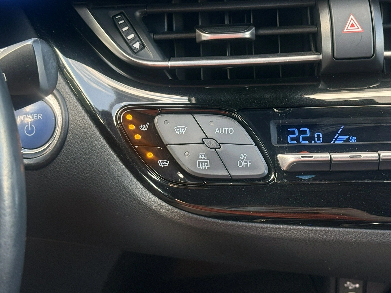 Toyota C-HR - Zdjęcie 16