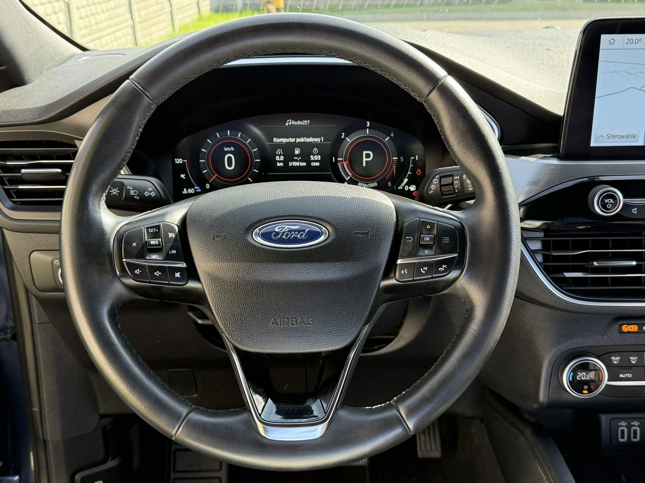 Ford Kuga - Zdjęcie 10