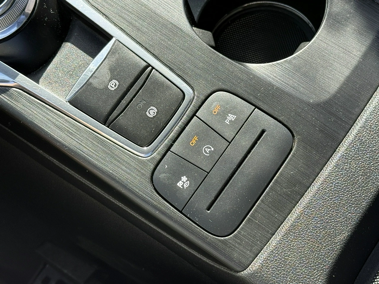 Ford Kuga - Zdjęcie 14