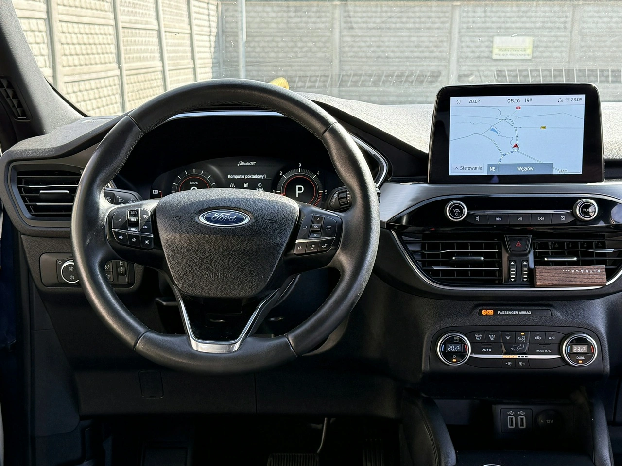 Ford Kuga - Zdjęcie 50