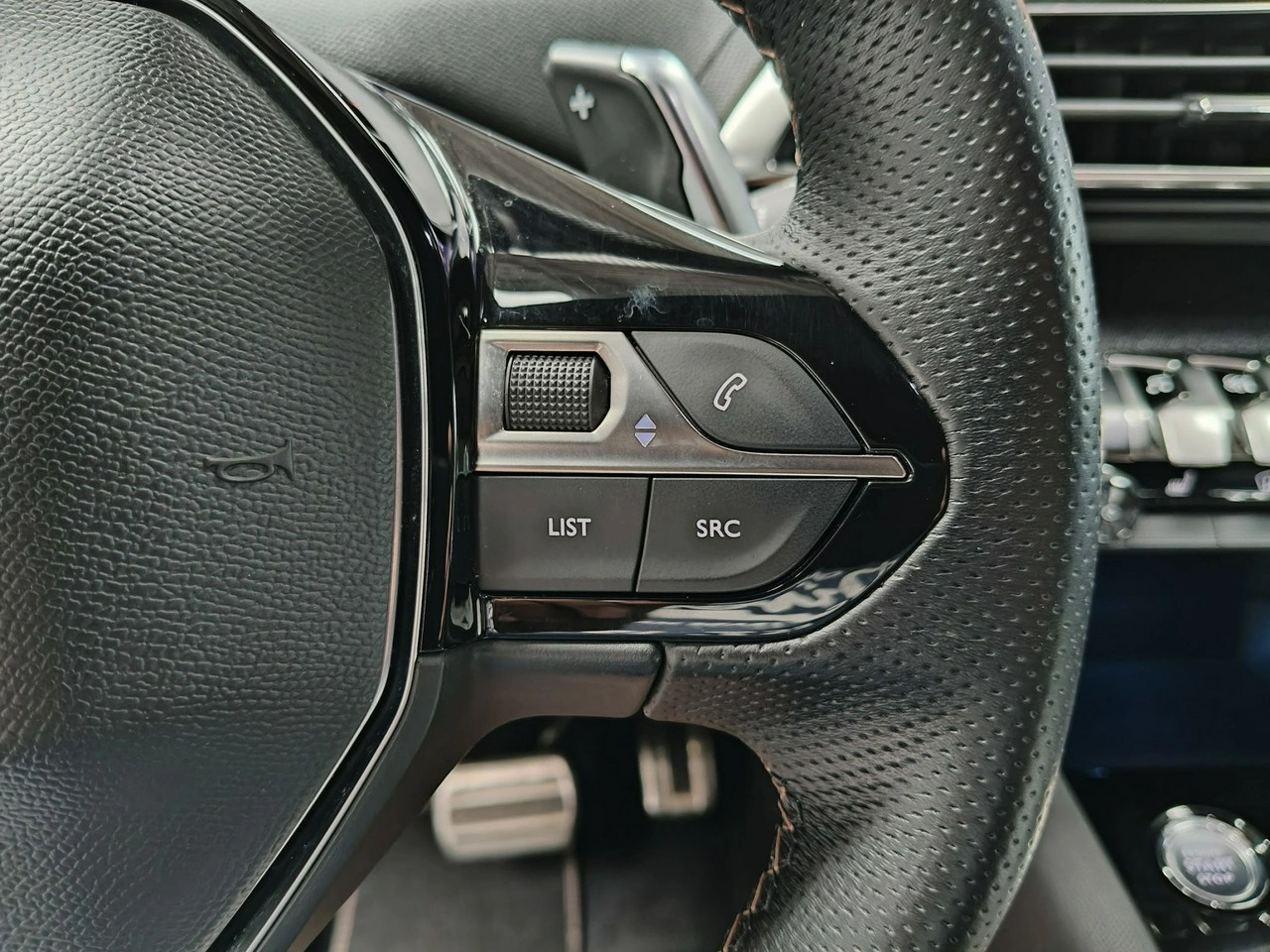 Peugeot 3008 - Zdjęcie 33