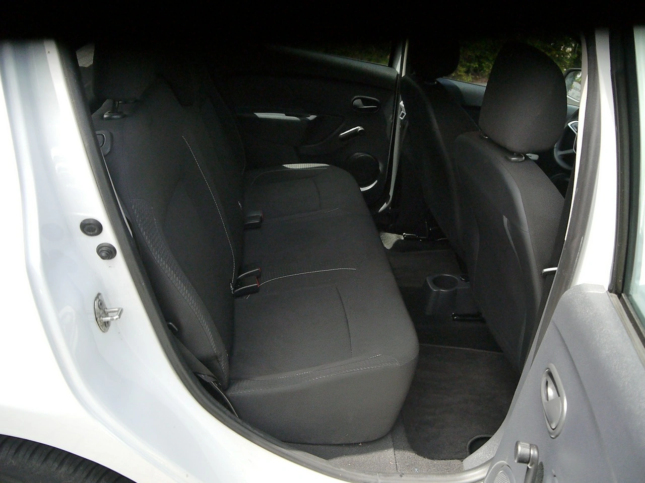 Dacia Sandero - Zdjęcie 20