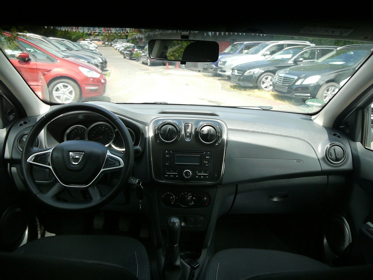 Dacia Sandero - Zdjęcie 15