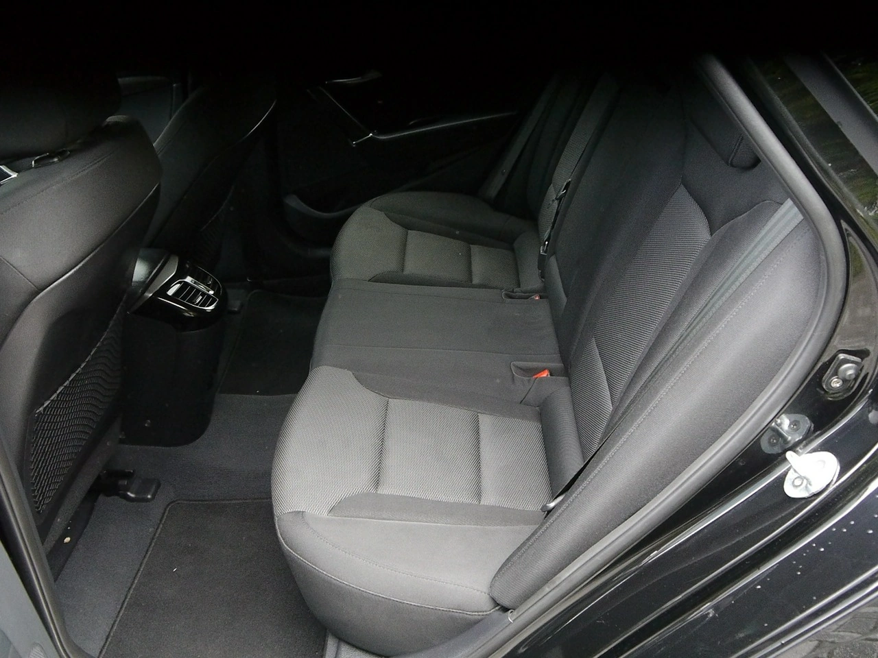 Hyundai i40 - Zdjęcie 24