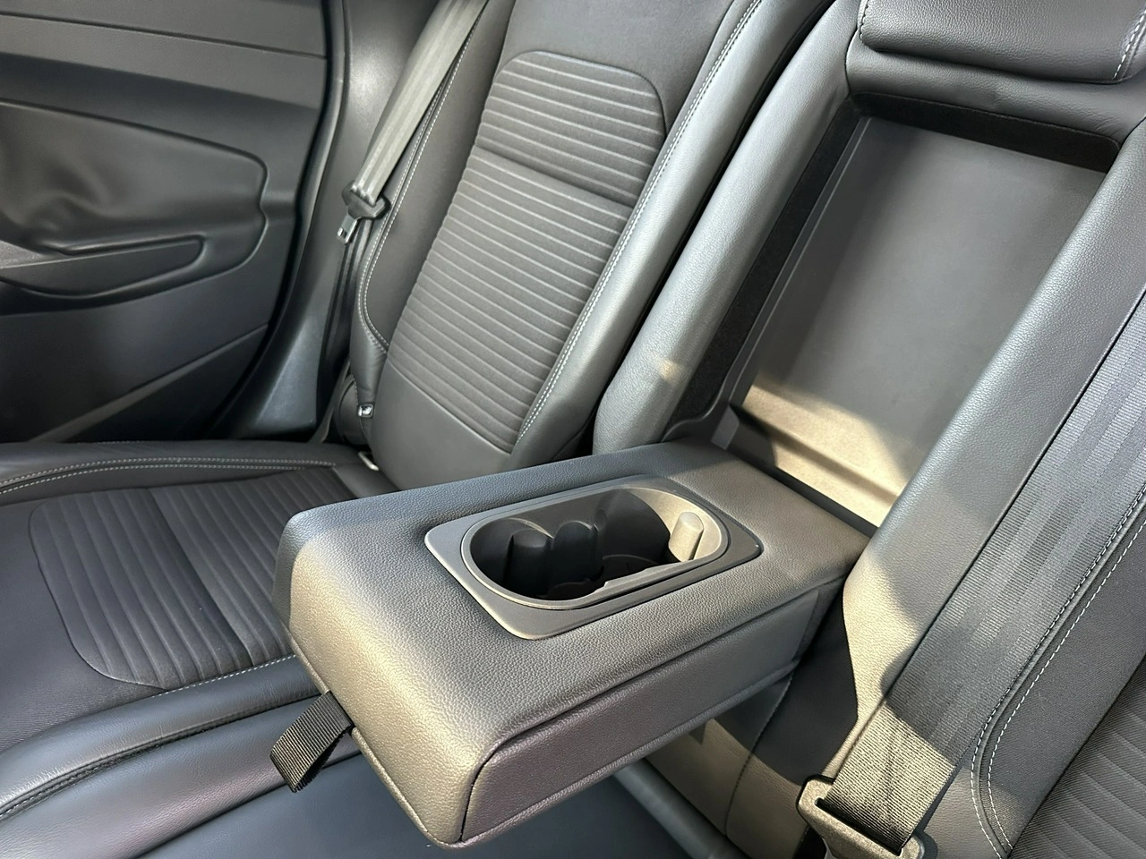 Ford Kuga - Zdjęcie 39